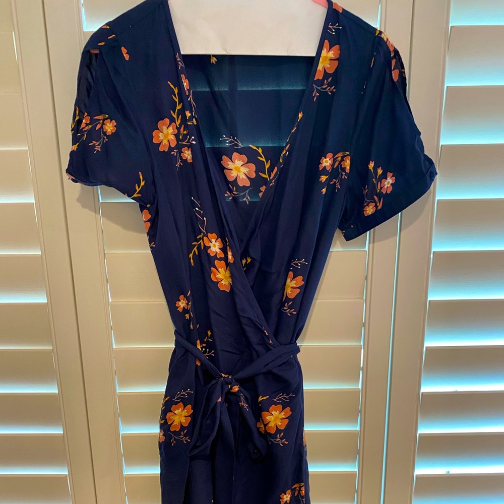 Navy blue Roxy floral wrap dress with pockets